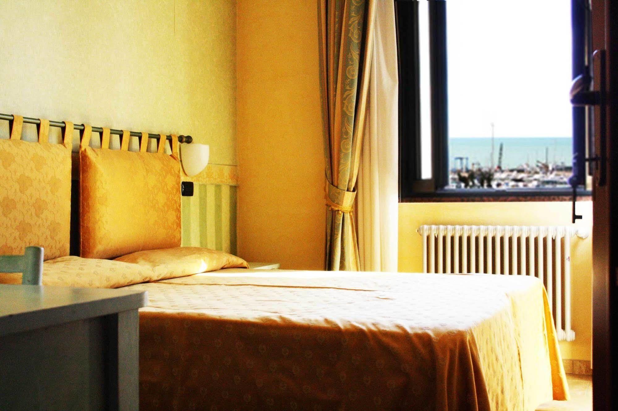 Hotel Beaurivage Senigallia Exterior foto